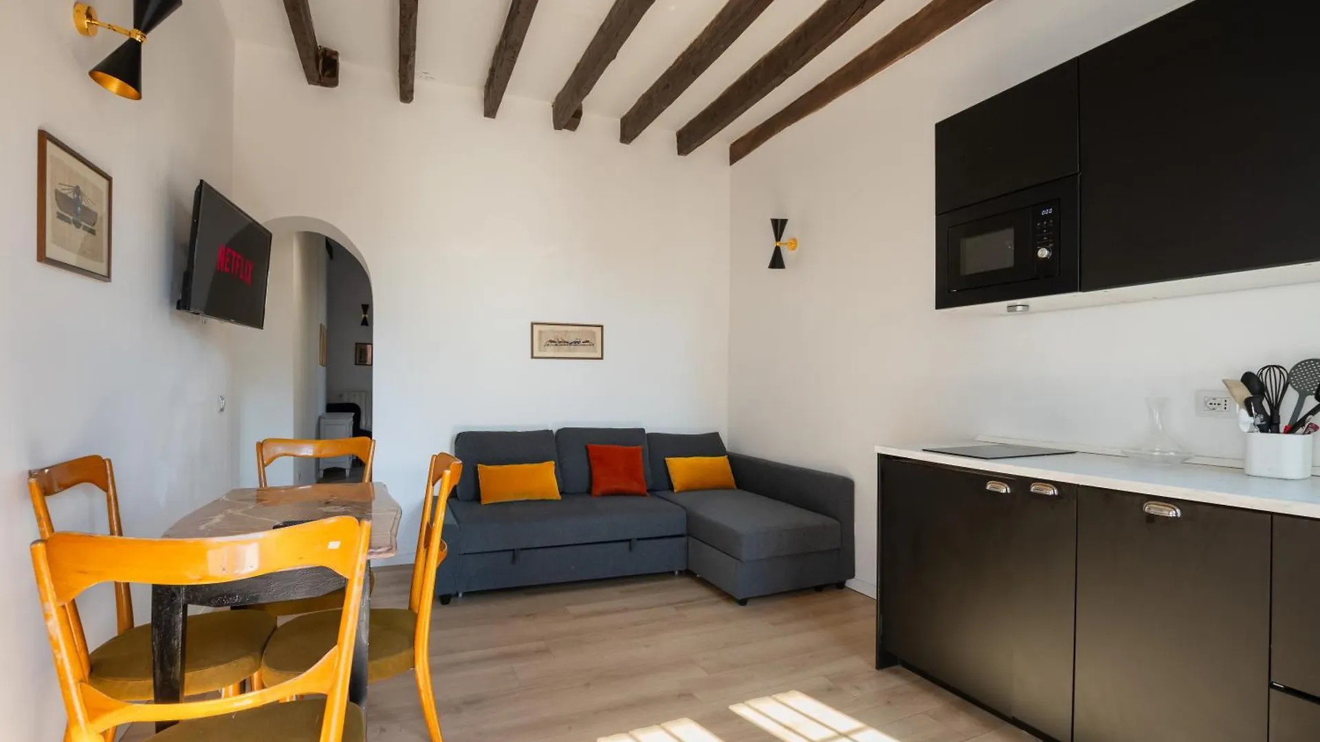 Marco Aurelio Liberty Bilo Apartment Milan Italy