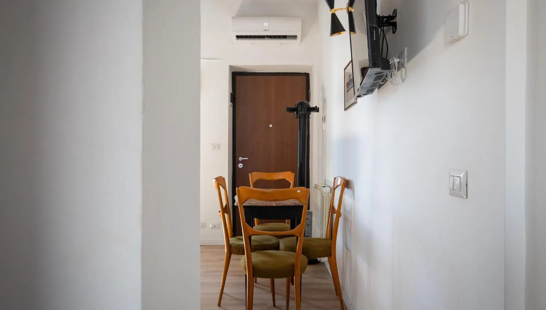 Marco Aurelio Liberty Bilo Apartment Milan